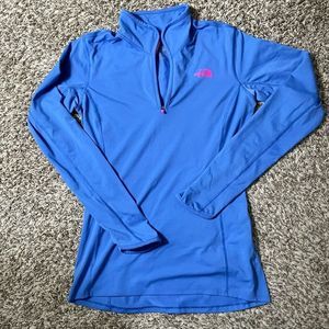 North face athletic long sleeve shirt